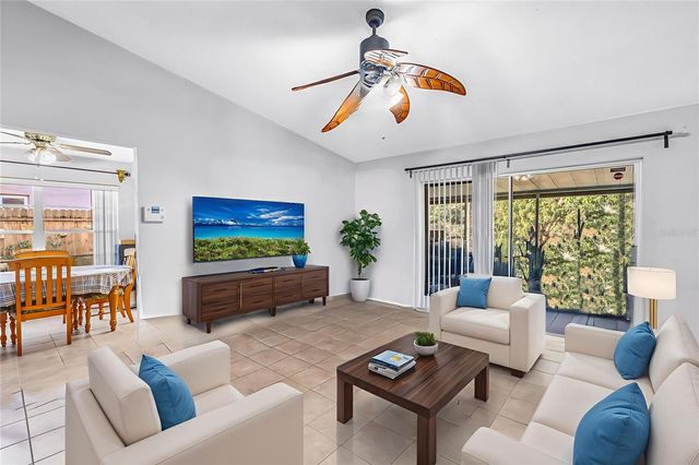 6825 CIRCLECREEK DRIVE, Pinellas Park, FL 33781