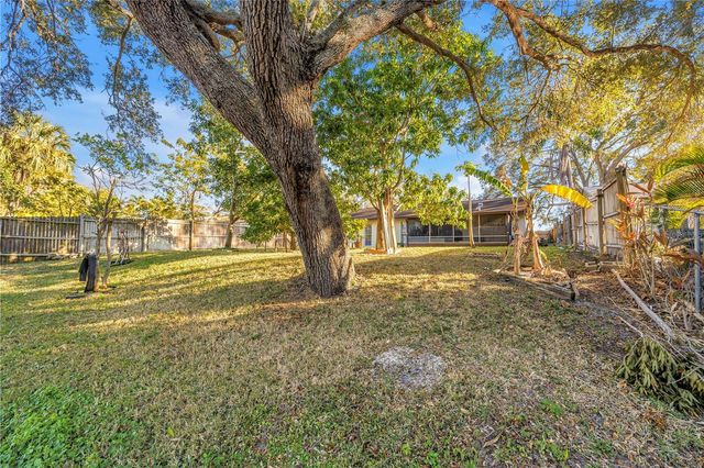 6825 CIRCLECREEK DRIVE, Pinellas Park, FL 33781