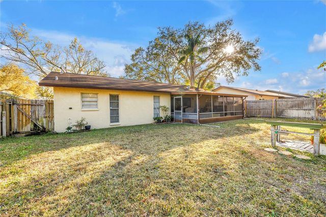 6825 CIRCLECREEK DRIVE, Pinellas Park, FL 33781