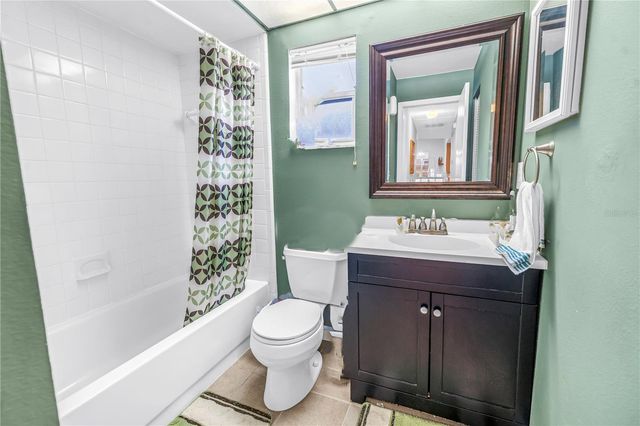 6825 CIRCLECREEK DRIVE, Pinellas Park, FL 33781