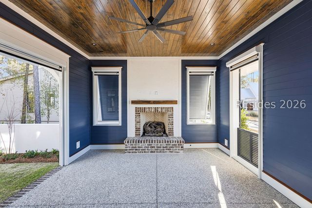 18 Lyonia St, Bluffton, SC 29910