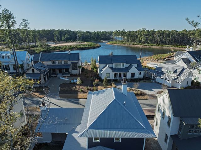 18 Lyonia St, Bluffton, SC 29910