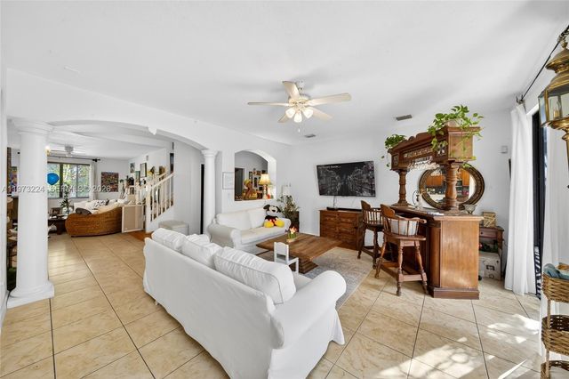 7436 SW 188th Ln, Cutler Bay, FL 33157