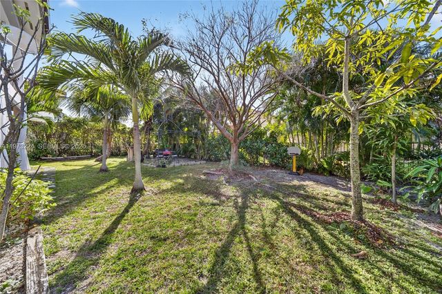 7436 SW 188th Ln, Cutler Bay, FL 33157