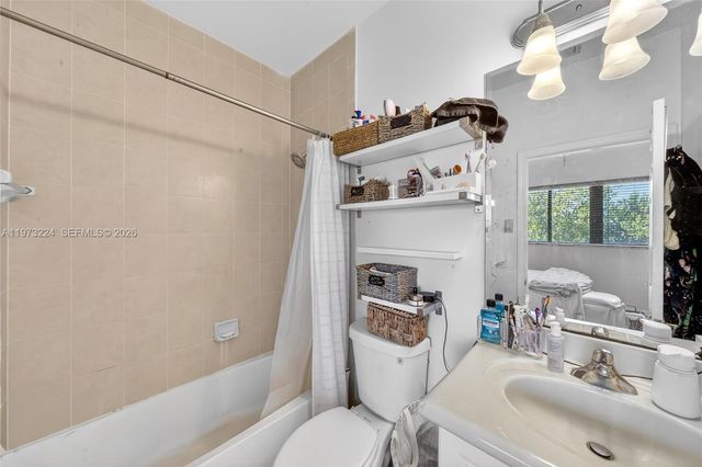 7436 SW 188th Ln, Cutler Bay, FL 33157