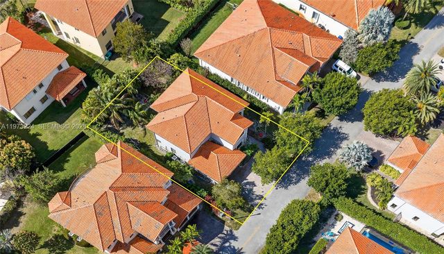 7436 SW 188th Ln, Cutler Bay, FL 33157