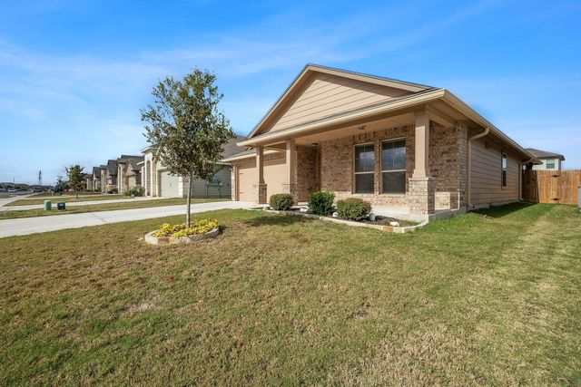 229 Reagor DR, Taylor, TX 76574