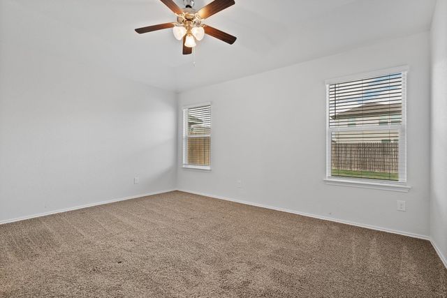 229 Reagor DR, Taylor, TX 76574