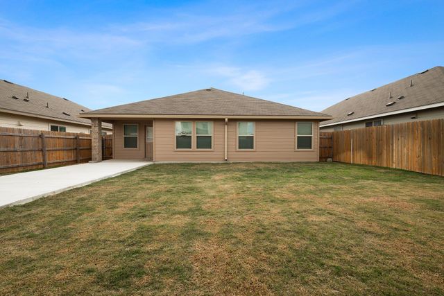 229 Reagor DR, Taylor, TX 76574