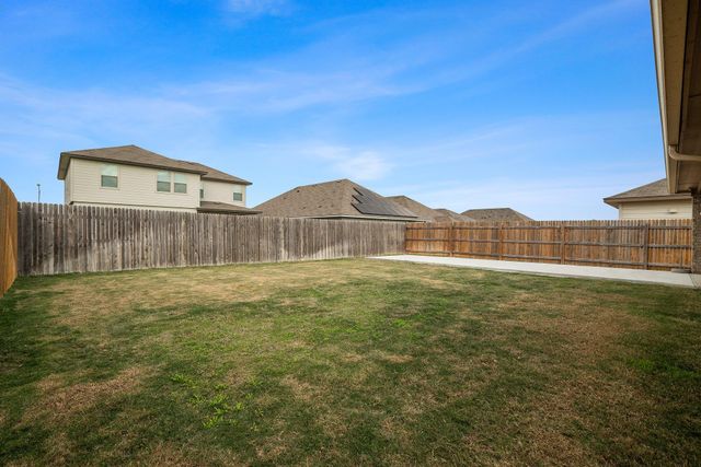 229 Reagor DR, Taylor, TX 76574
