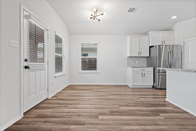 229 Reagor DR, Taylor, TX 76574