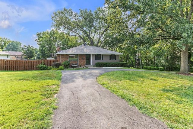 7001 N Highland Avenue, Kansas City, MO 64118