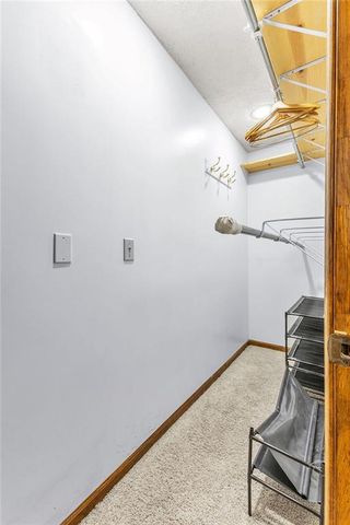 7001 N Highland Avenue, Kansas City, MO 64118