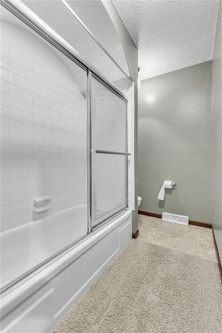 7001 N Highland Avenue, Kansas City, MO 64118