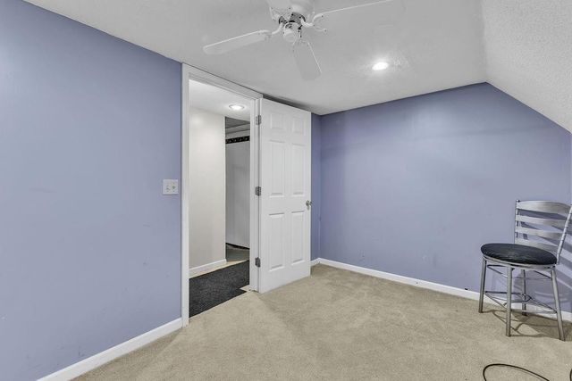 7001 N Highland Avenue, Kansas City, MO 64118