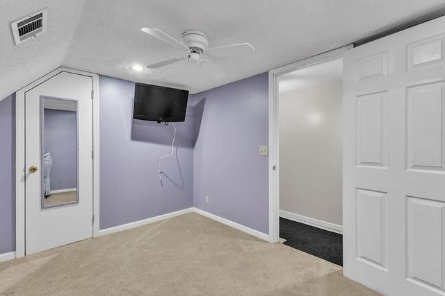 7001 N Highland Avenue, Kansas City, MO 64118