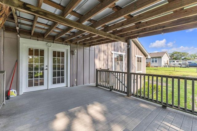7001 N Highland Avenue, Kansas City, MO 64118
