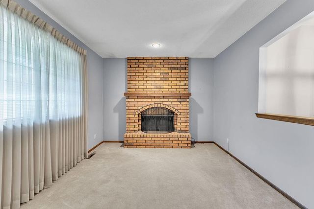 7001 N Highland Avenue, Kansas City, MO 64118