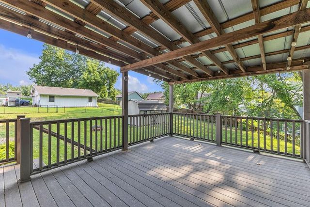 7001 N Highland Avenue, Kansas City, MO 64118