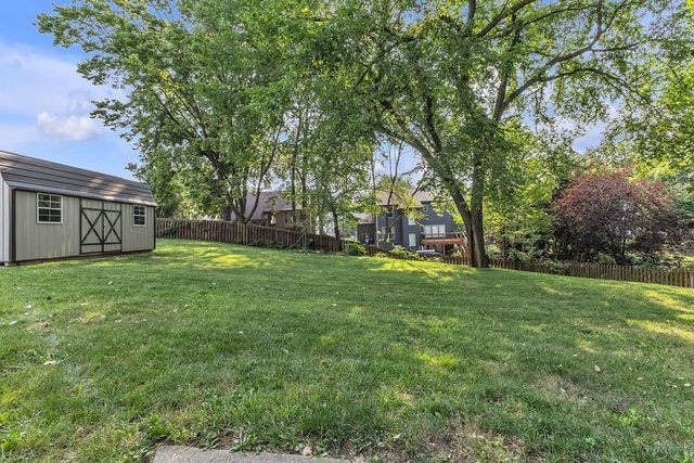 7001 N Highland Avenue, Kansas City, MO 64118