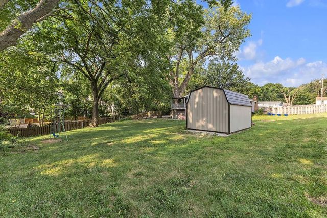 7001 N Highland Avenue, Kansas City, MO 64118