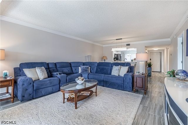 7430 Lake Breeze DR 403, Fort Myers, FL 33907