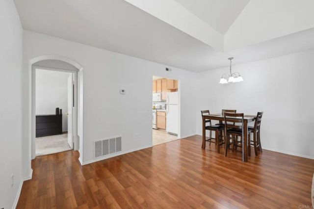 2633 Regent Road, Carlsbad, CA 92010