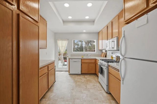 2633 Regent Road, Carlsbad, CA 92010