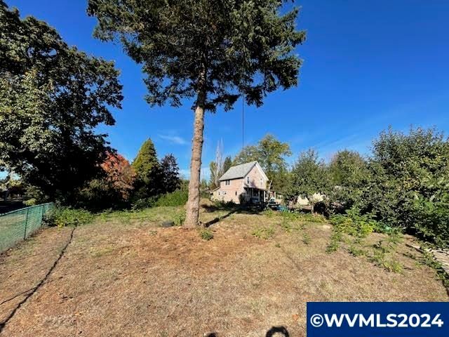 541 NW Churchman Dr, Willamina, OR 97396