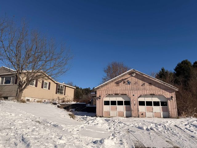 846 New Boston Road, St. Johnsbury, VT 05819