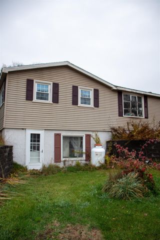 846 New Boston Road, St. Johnsbury, VT 05819