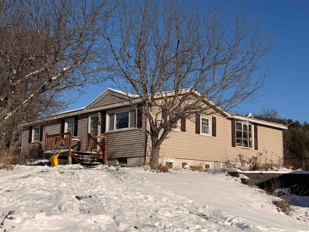 846 New Boston Road, St. Johnsbury, VT 05819