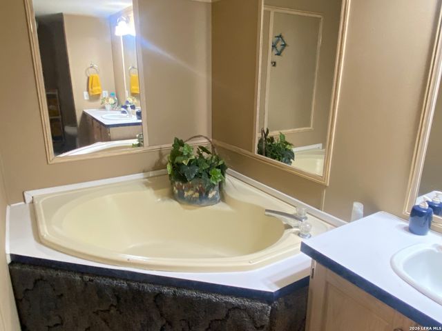 269 Y O Coleman, Leakey, TX 78873