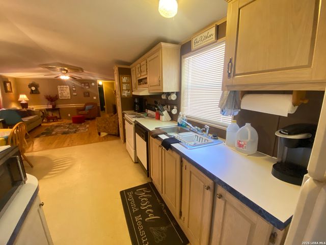 269 Y O Coleman, Leakey, TX 78873