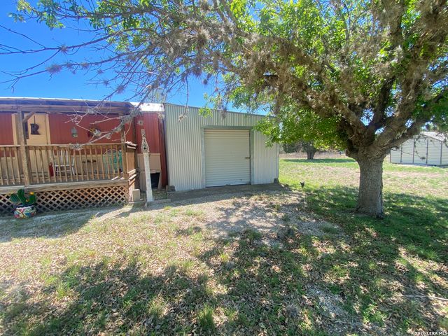 269 Y O Coleman, Leakey, TX 78873