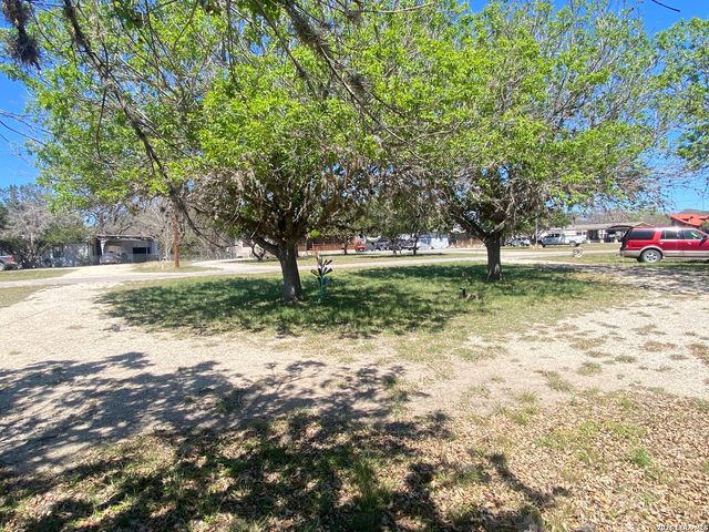 269 Y O Coleman, Leakey, TX 78873