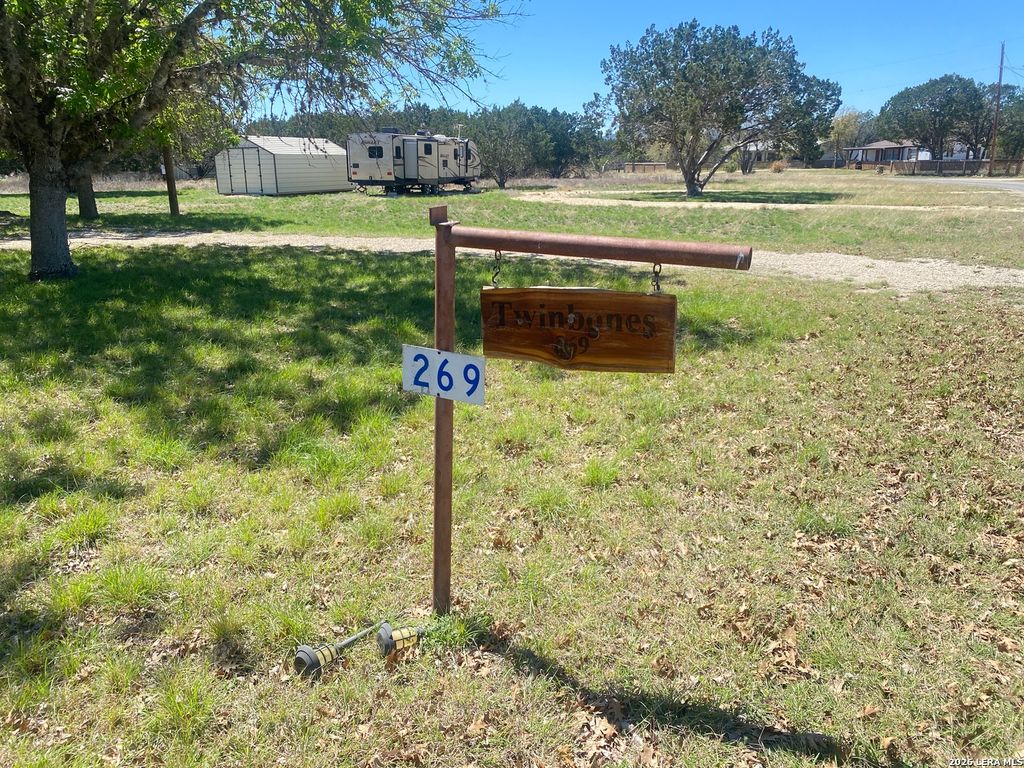 269 Y O Coleman, Leakey, TX 78873
