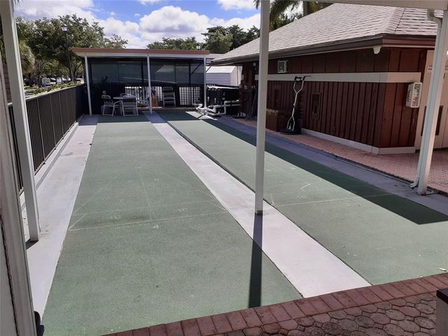 9425 S Belfort Circle 104, Tamarac, FL 33321