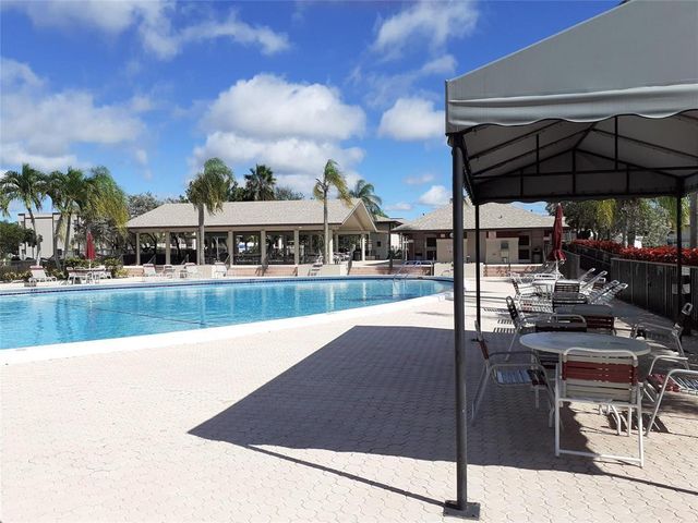 9425 S Belfort Circle 104, Tamarac, FL 33321