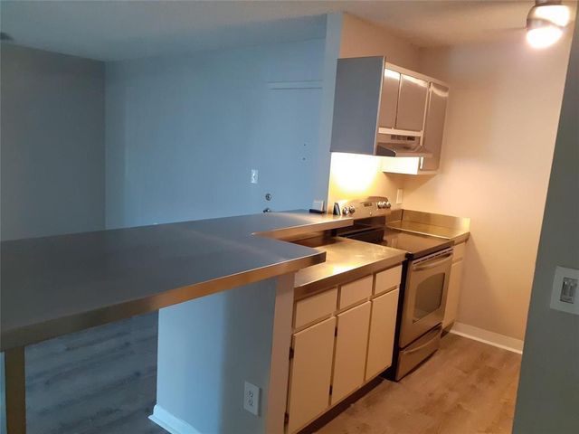 9425 S Belfort Circle 104, Tamarac, FL 33321