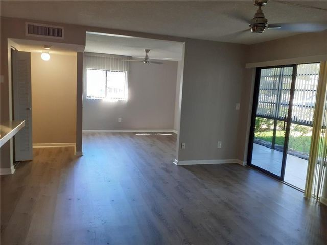 9425 S Belfort Circle 104, Tamarac, FL 33321