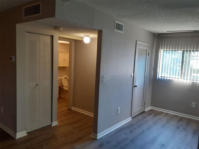 9425 S Belfort Circle 104, Tamarac, FL 33321