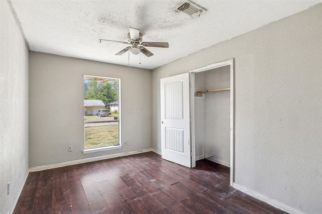 622 Power Drive, Duncanville, TX 75116