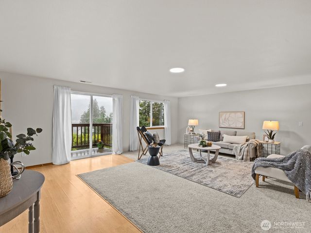 24094 Walker Valley Road, Mount Vernon, WA 98274