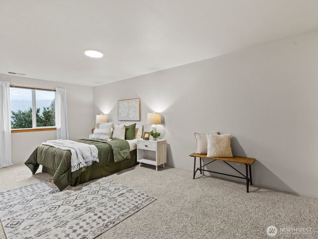 24094 Walker Valley Road, Mount Vernon, WA 98274