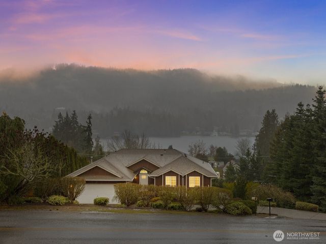 24094 Walker Valley Road, Mount Vernon, WA 98274