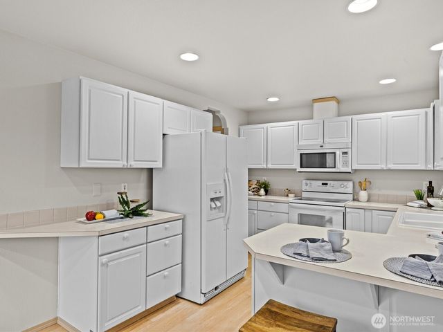 24094 Walker Valley Road, Mount Vernon, WA 98274