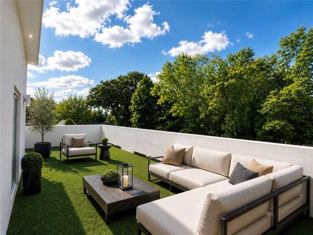 1180 Holly Street NW, Atlanta, GA 30318
