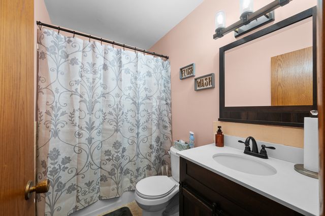 3232 W 13th Street, Davenport, IA 52804