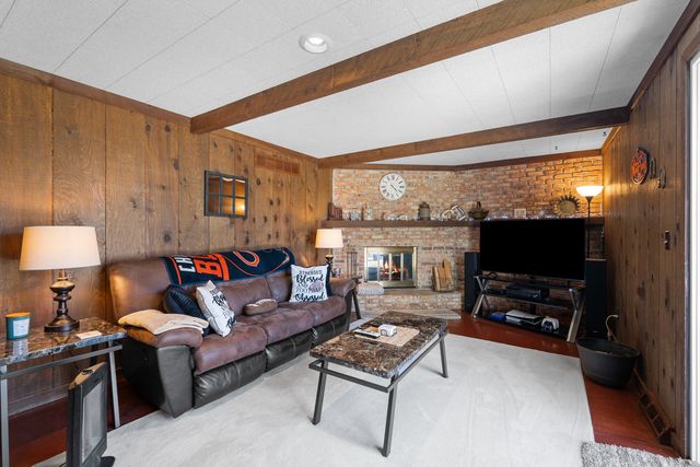 3232 W 13th Street, Davenport, IA 52804